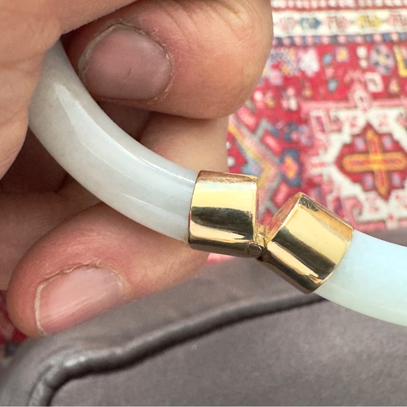 14k Vintage Jadeite hinge bangle bracelet - Picture 5 of 8